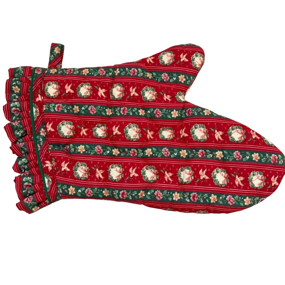 VTG Christmas Quilted Oven Mitt Red Green Floral Wreath Cardinal Ruffle Cuff